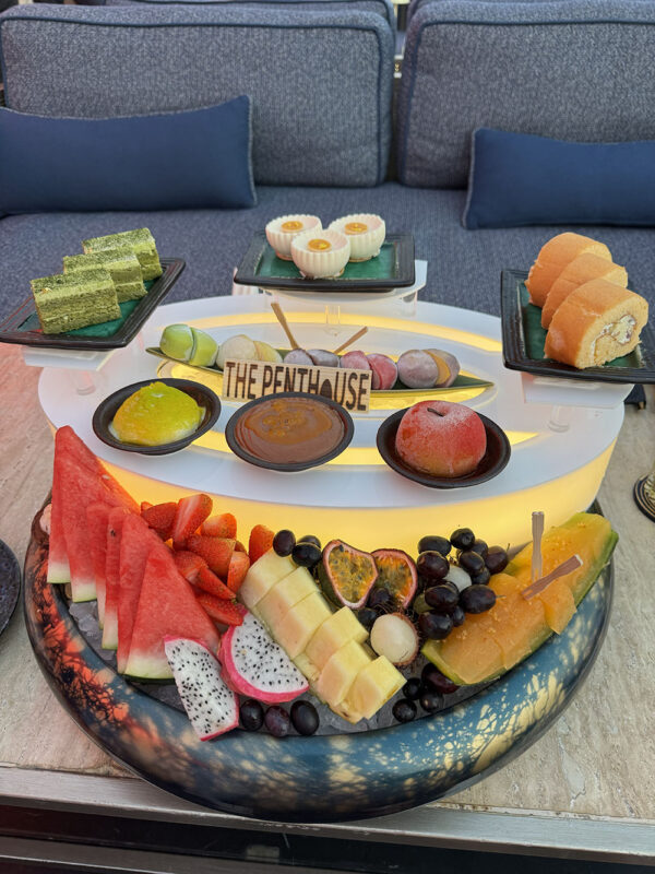 Dubai, Abu Dhabi, Qatar