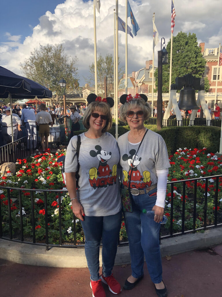 Orlando (Susan w/Mom)